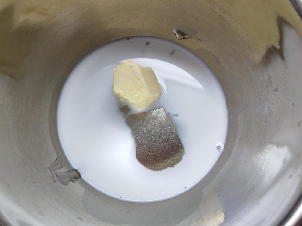 纯奶手撕吐司的做法 步骤1