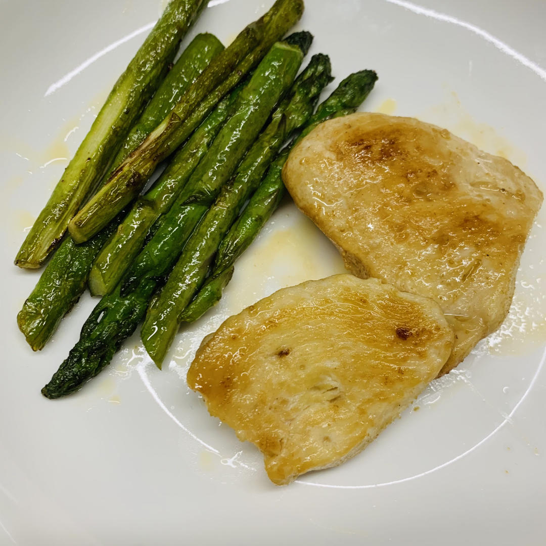 芦笋香煎鸡胸肉