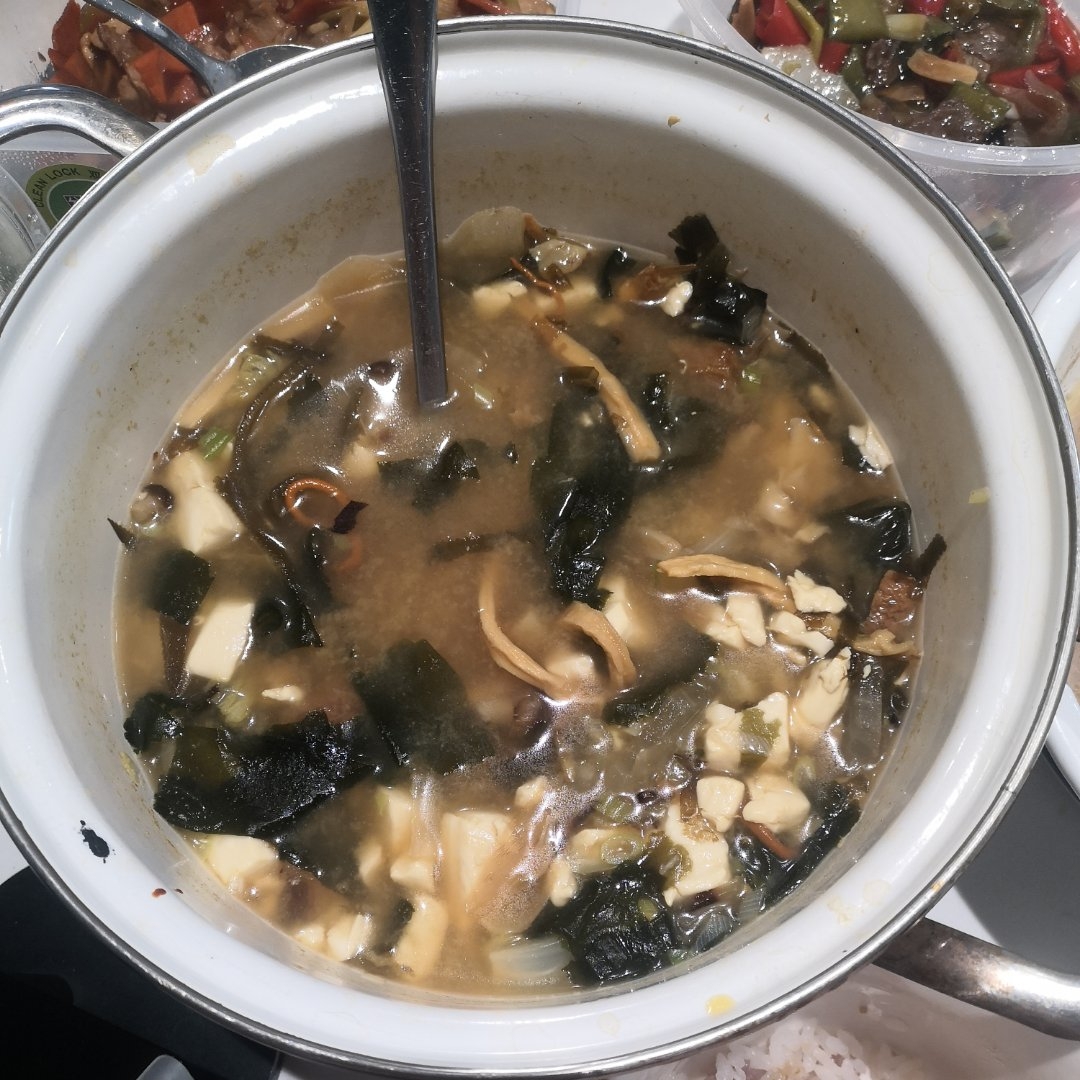 蛤蜊干贝味增汤