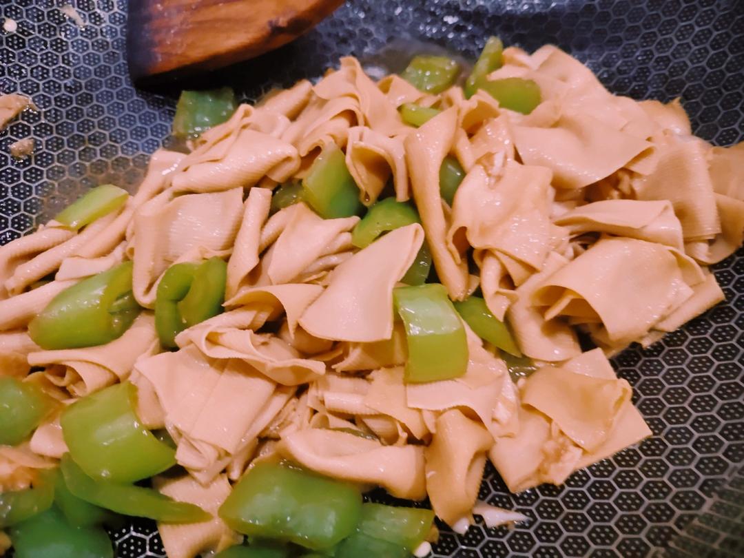 尖椒炒豆皮➕灵魂汤汁