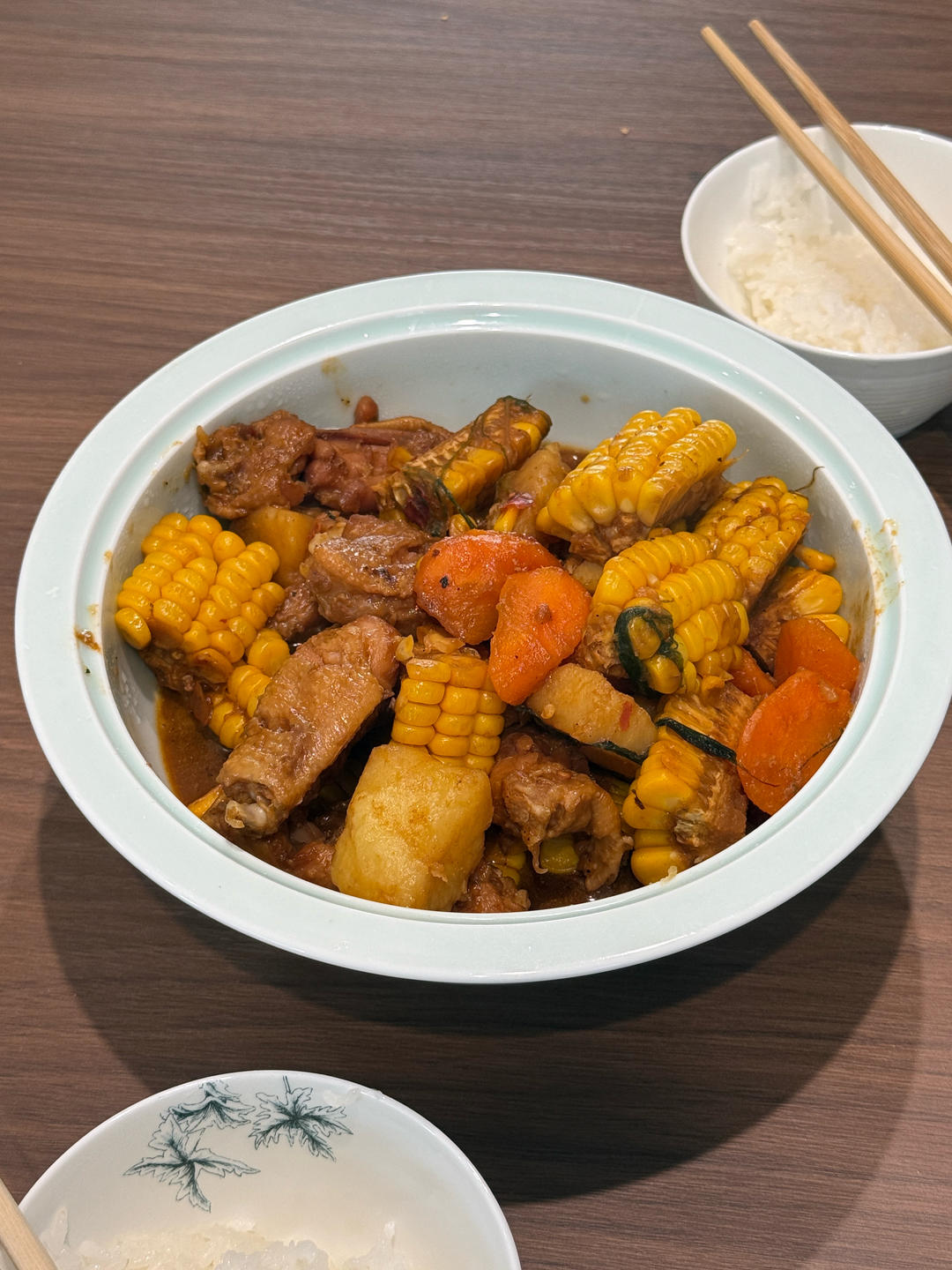 减脂低卡食谱 ｜ 少油版土豆玉米鸡翅煲