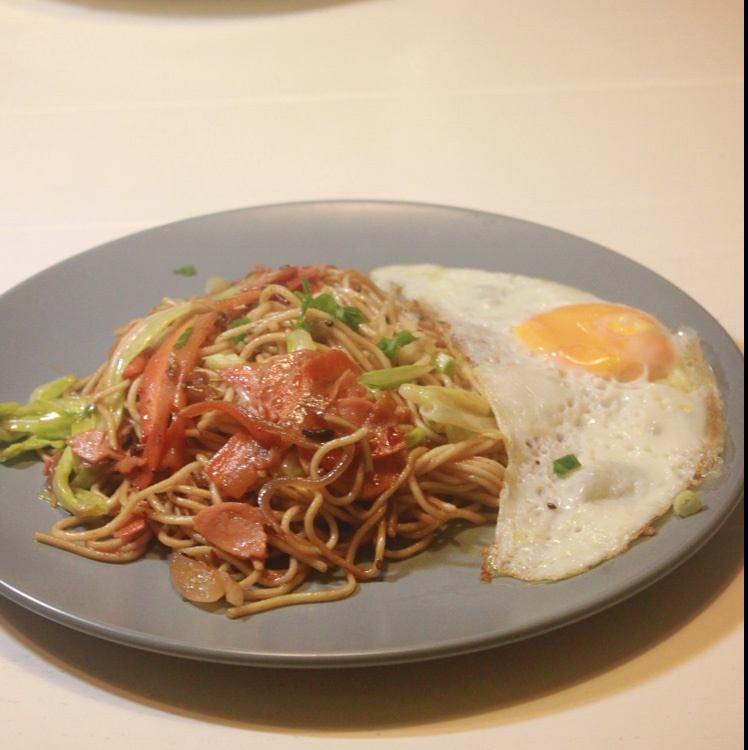 焼きそば（日式酱油炒面）