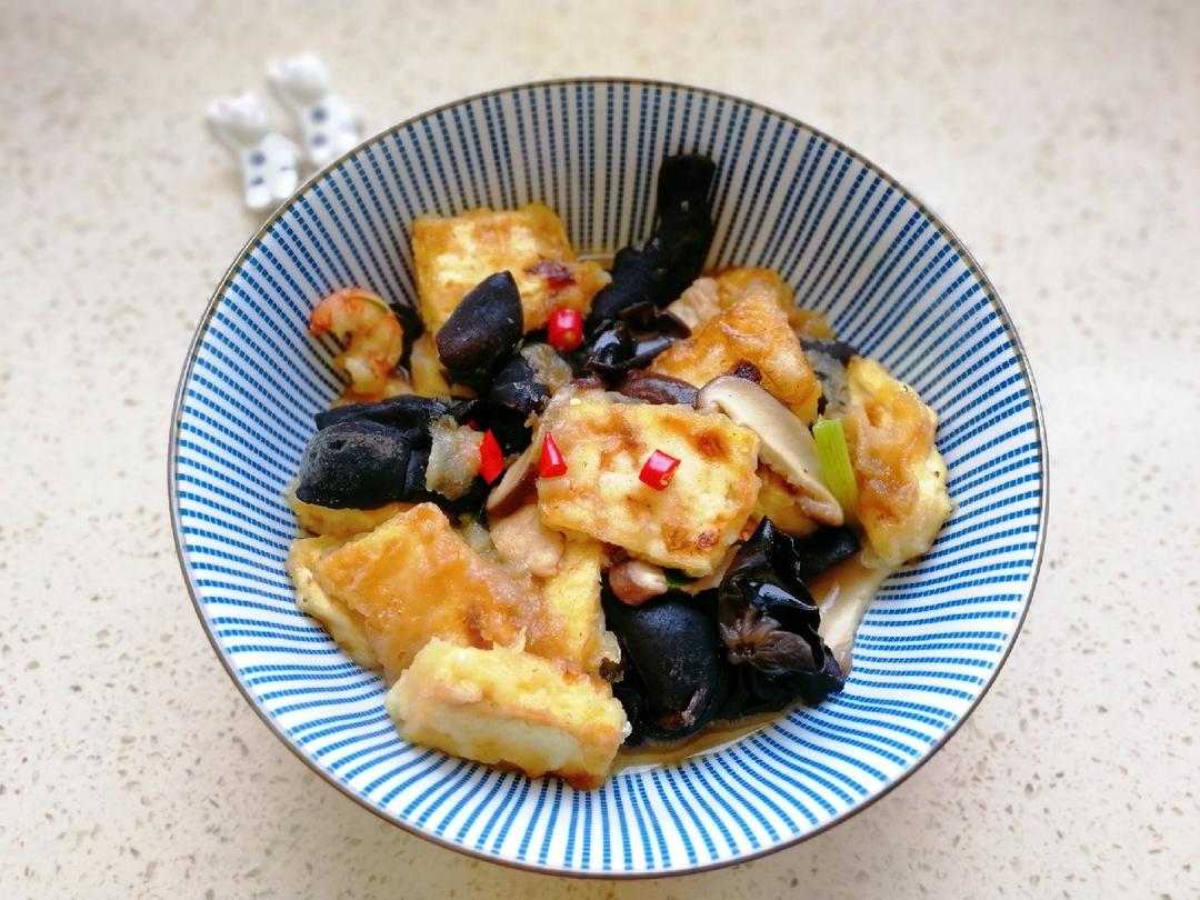 香喷喷三鲜豆腐煲