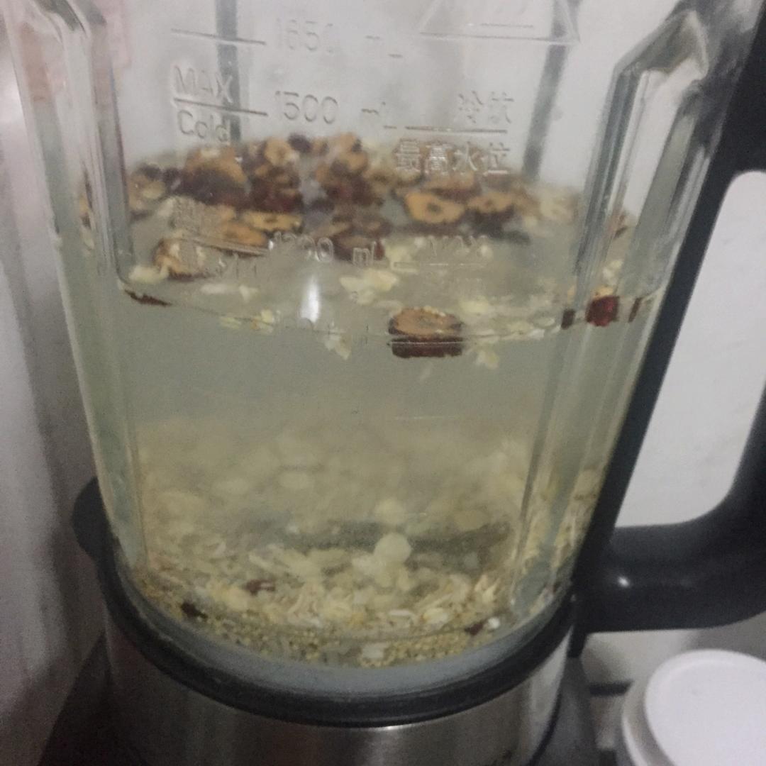 红豆红枣小米燕麦米糊（豆浆机）