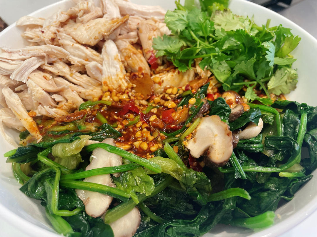 凉拌菠菜鸡丝