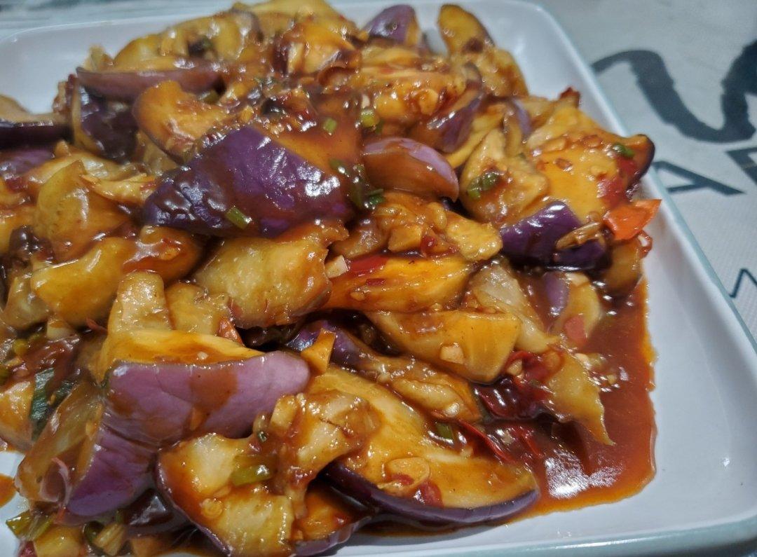 厨师长教你：“少油型鱼香茄子”的做法快收藏了
