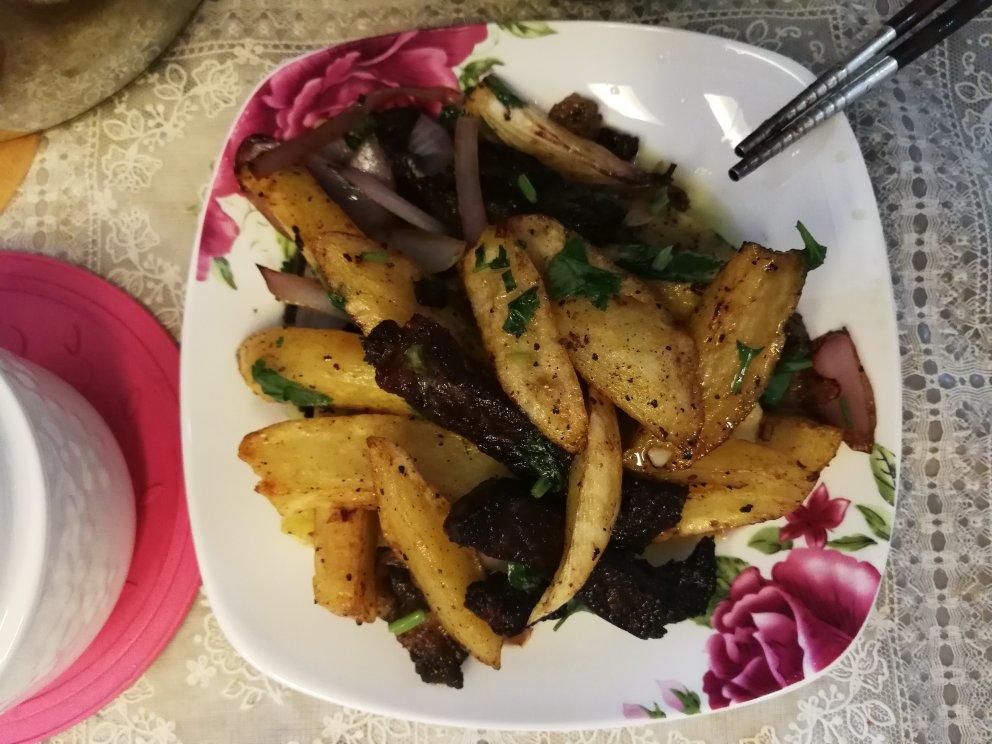 嫩滑多汁‼️一口就上瘾的㊙️牛排土豆煎锅