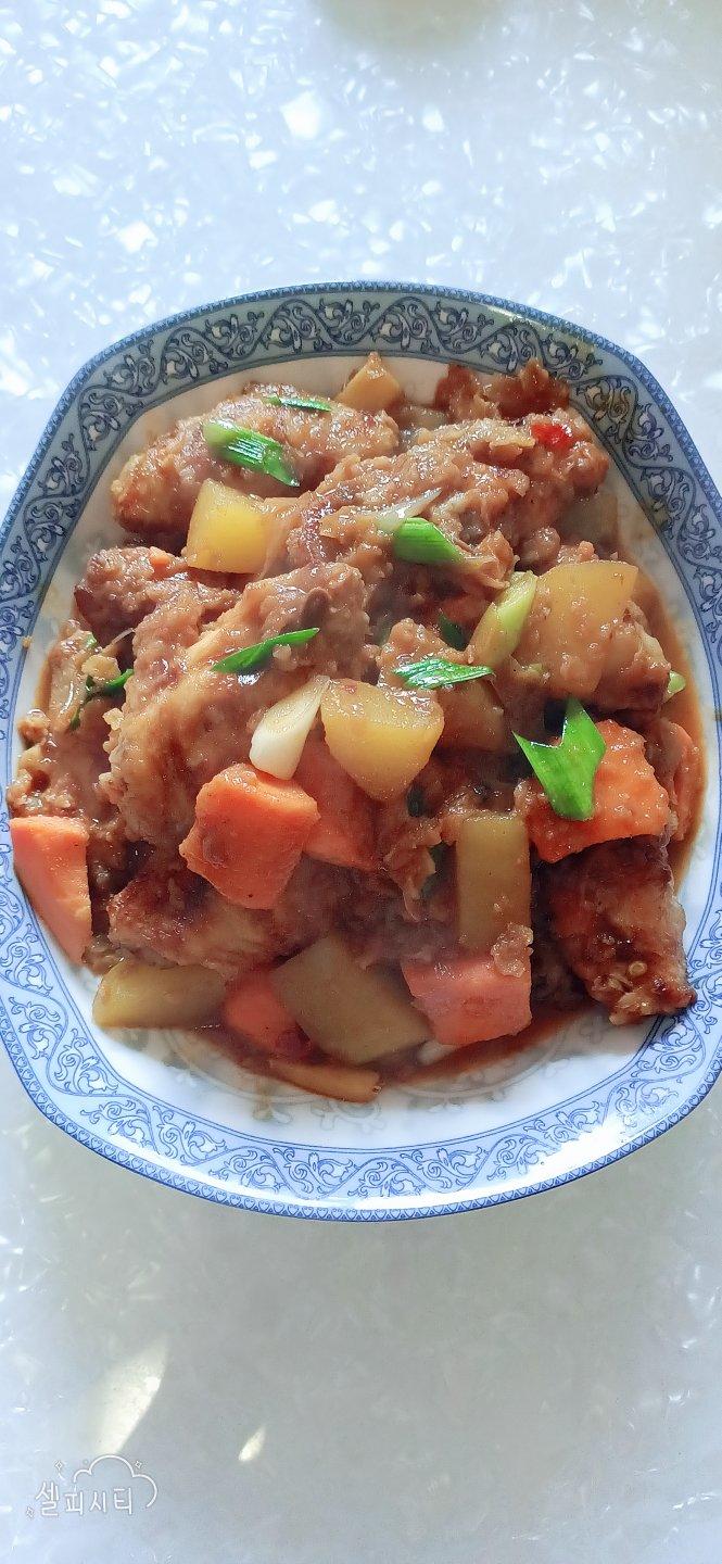 家常版三汁鸡翅焖锅