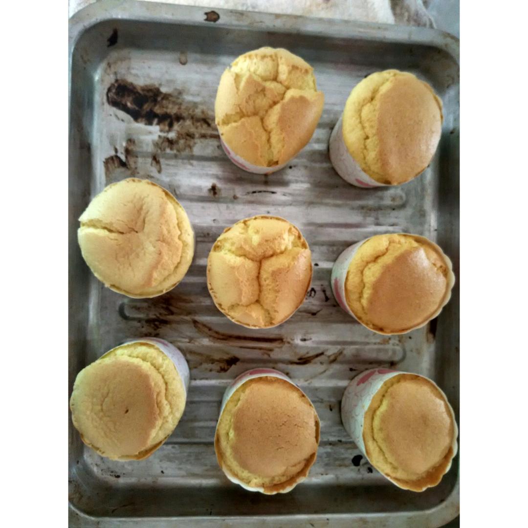 蛋香十足の海绵杯子蛋糕，伴手礼好选择。