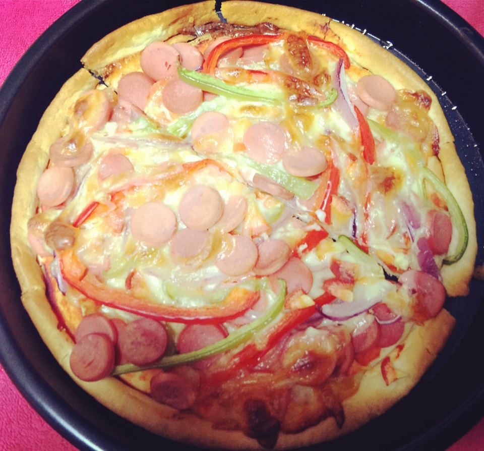 绝对原创、保证好吃、超级简单的薄饼脆底披萨