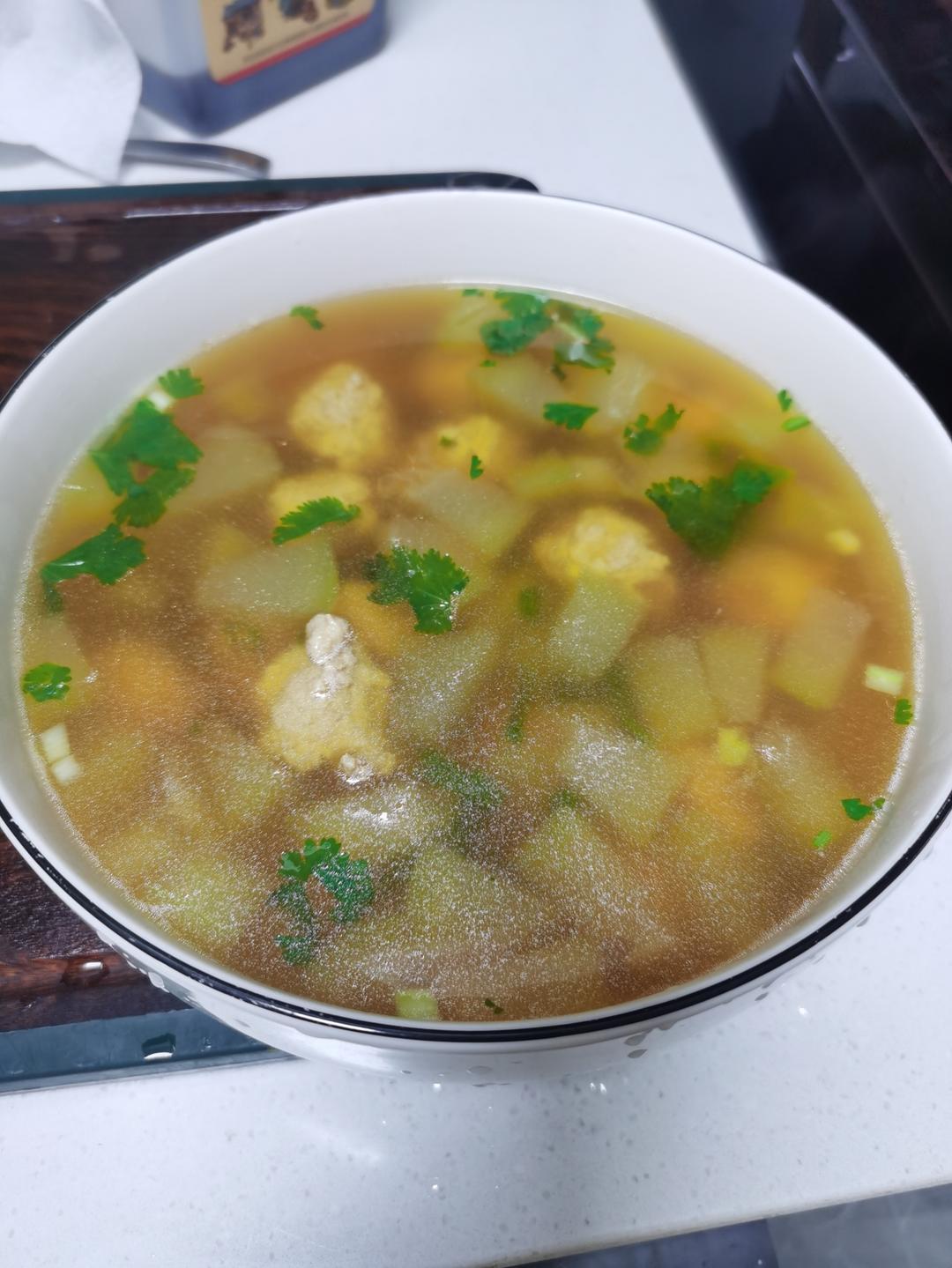 夏天不可错过的家常味--冬瓜丸子汤