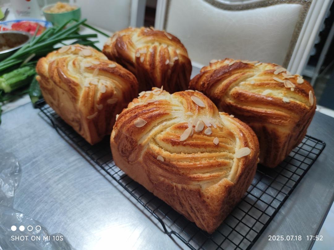 椰香满满的椰蓉土司~