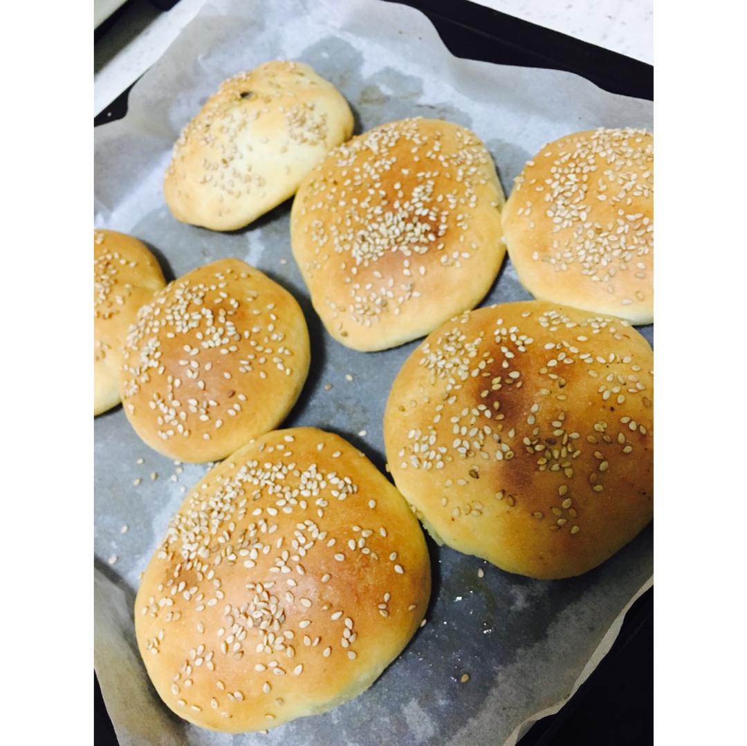 shali只做饭不刷碗做的豆沙烤饼