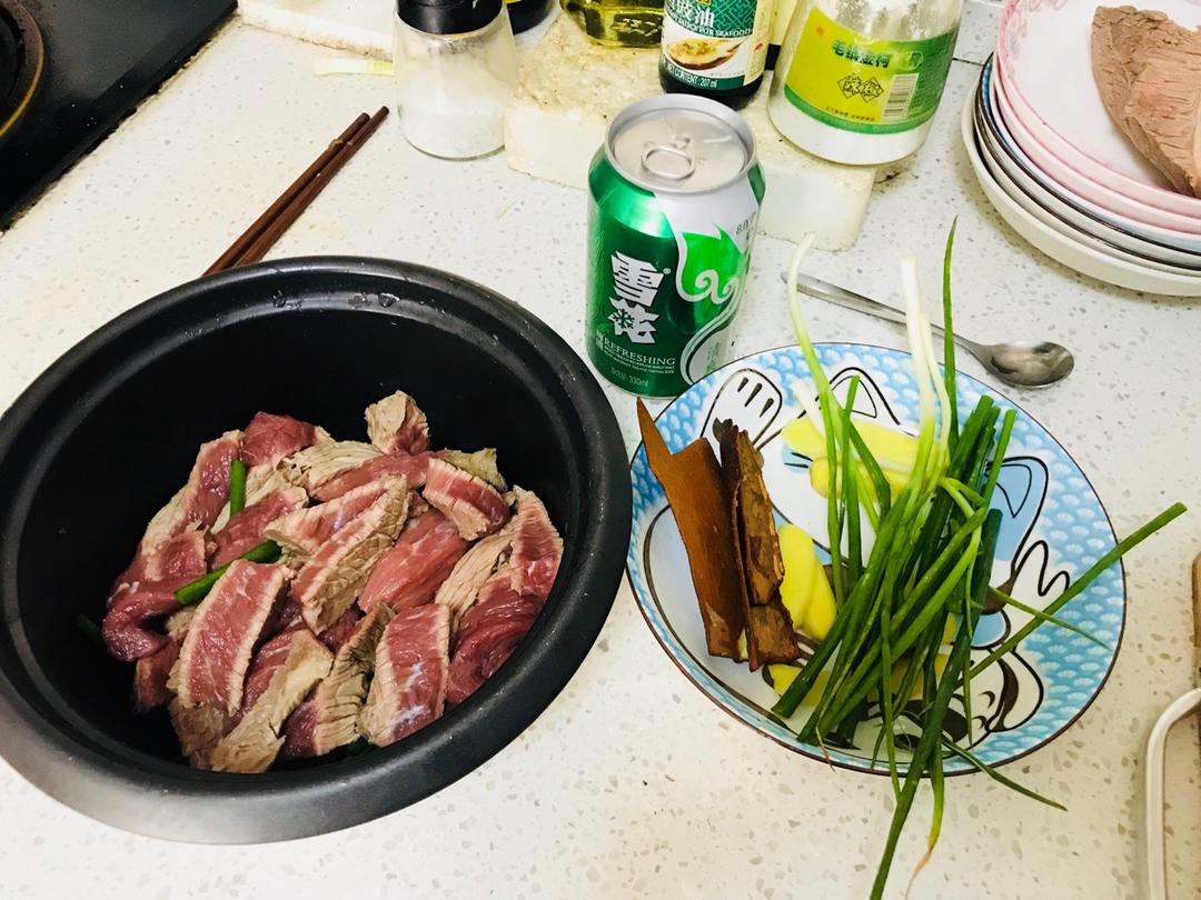 好吃到停不下来的手撕牛肉