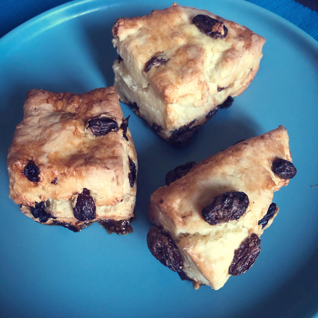 不用醒面，一次成功的葡萄干司康，好吃到爆