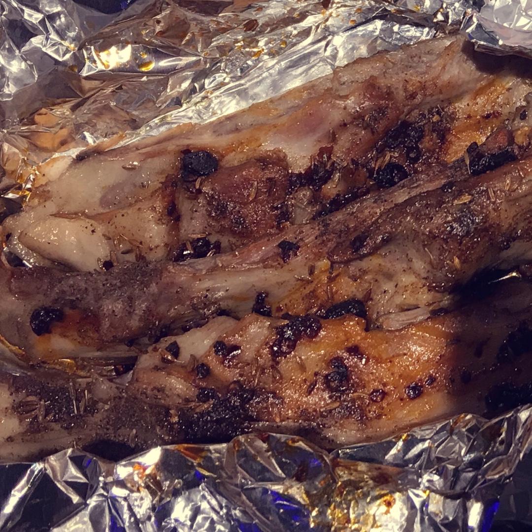 酥香烤羊排