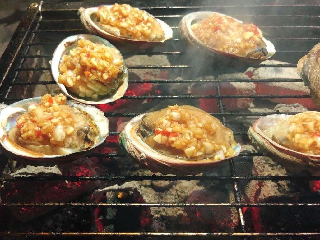 蒜蓉粉丝蒸鲍鱼