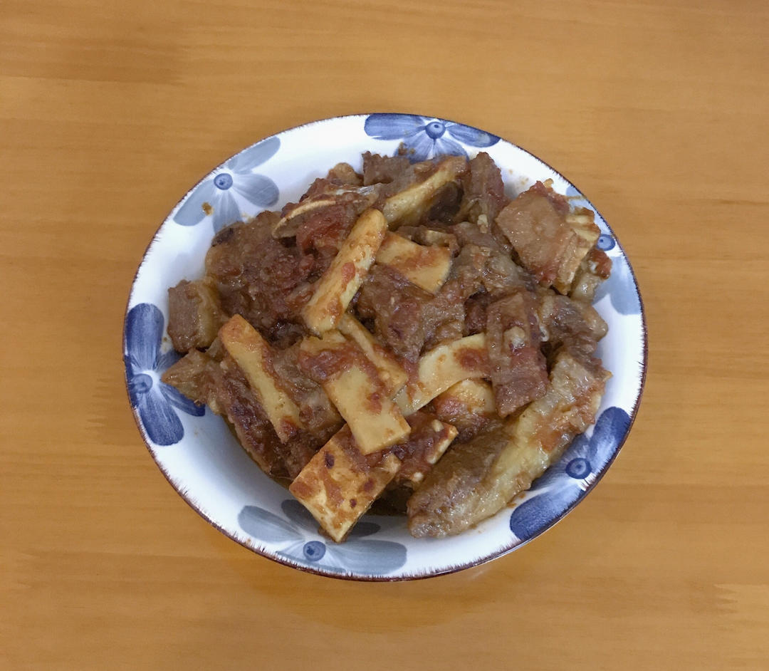 番茄牛尾