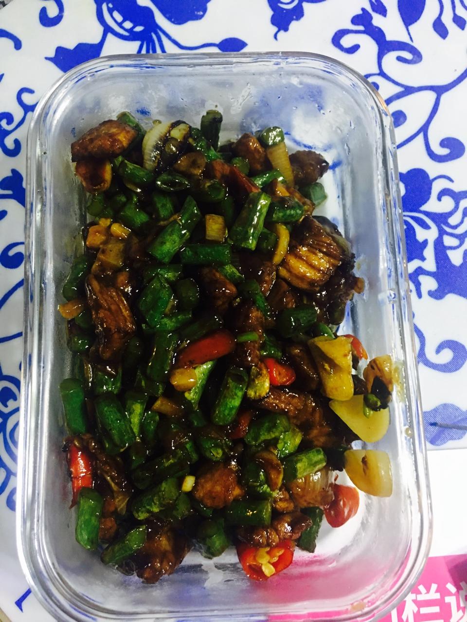 肉沫豆角下饭菜