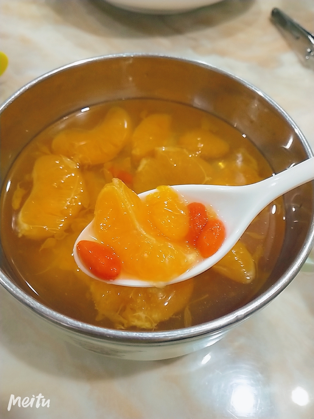 冰糖橘子汤的做法