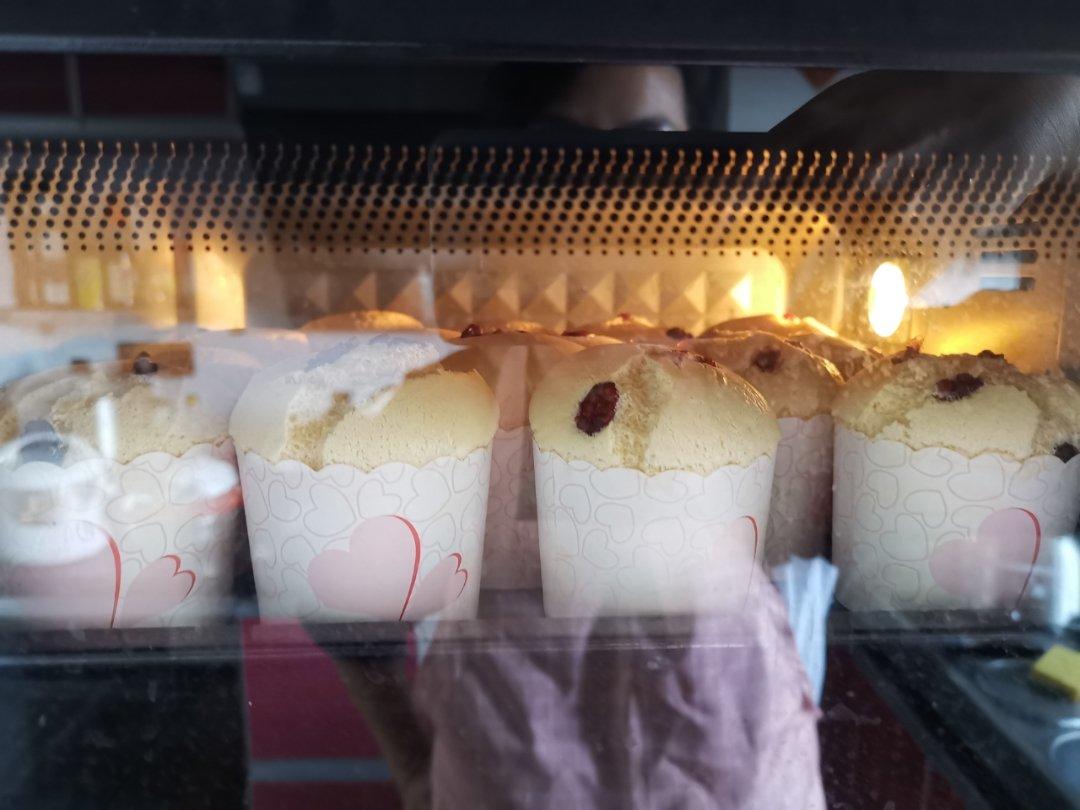 纸杯蛋糕（蔓越莓版可爱到爆）