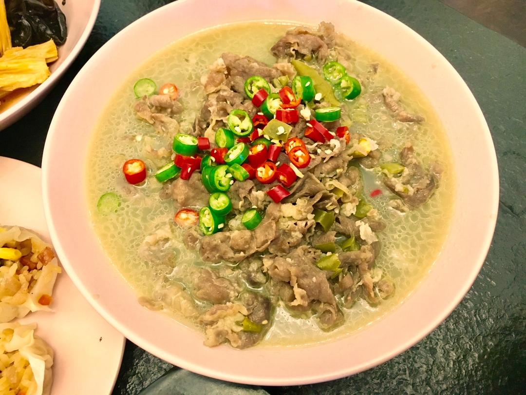 酸汤肥牛