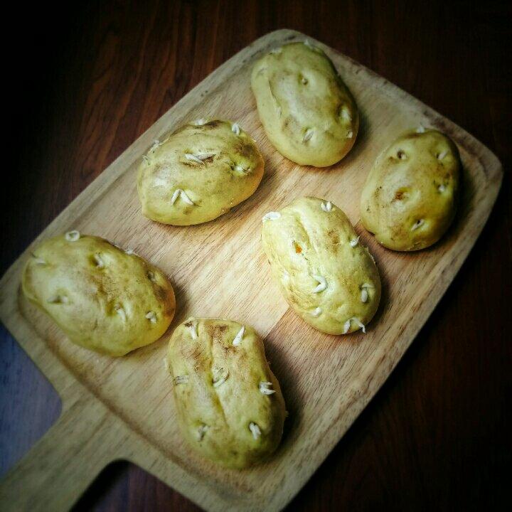 英洛依做的土豆馒头