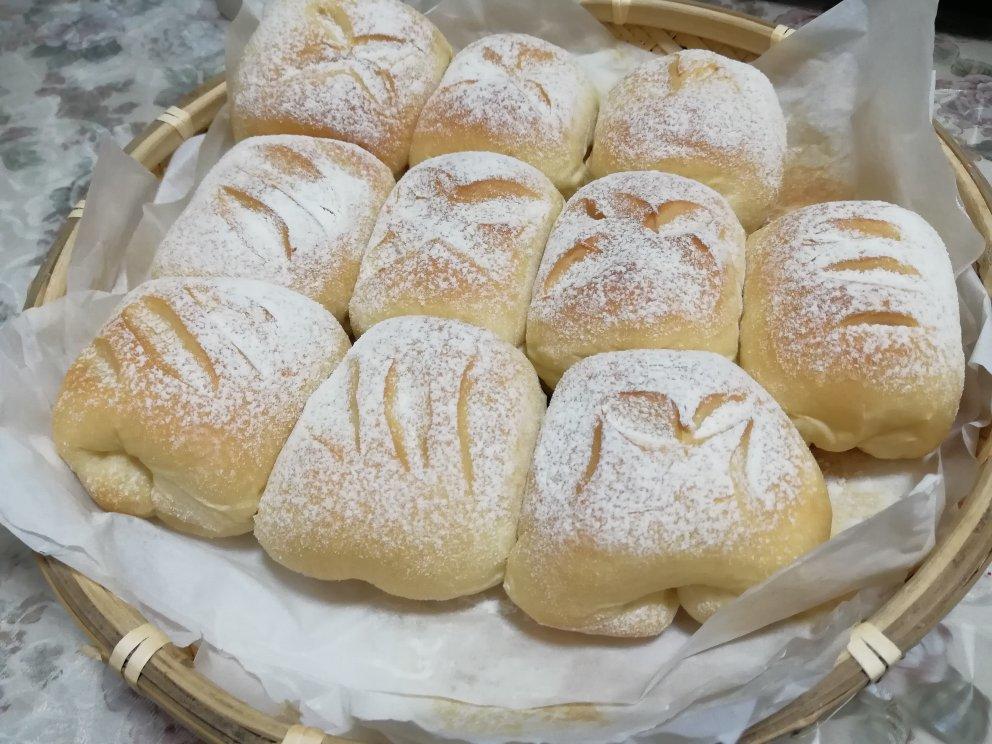 软到不知所措的牛奶卷