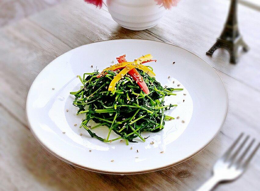 彩椒拌豌豆苗的做法