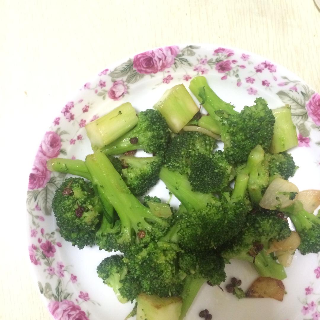 清炒西兰花