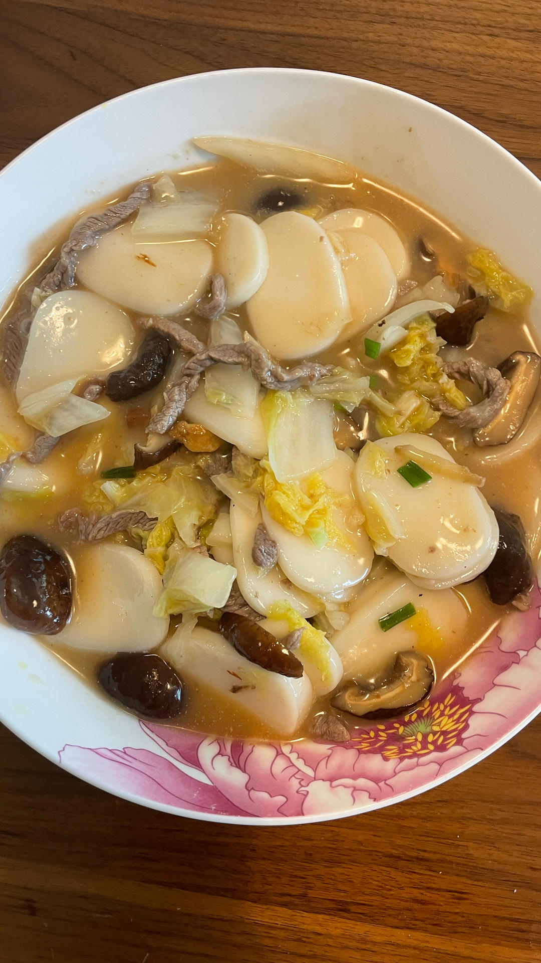 【白菜肉丝年糕汤】