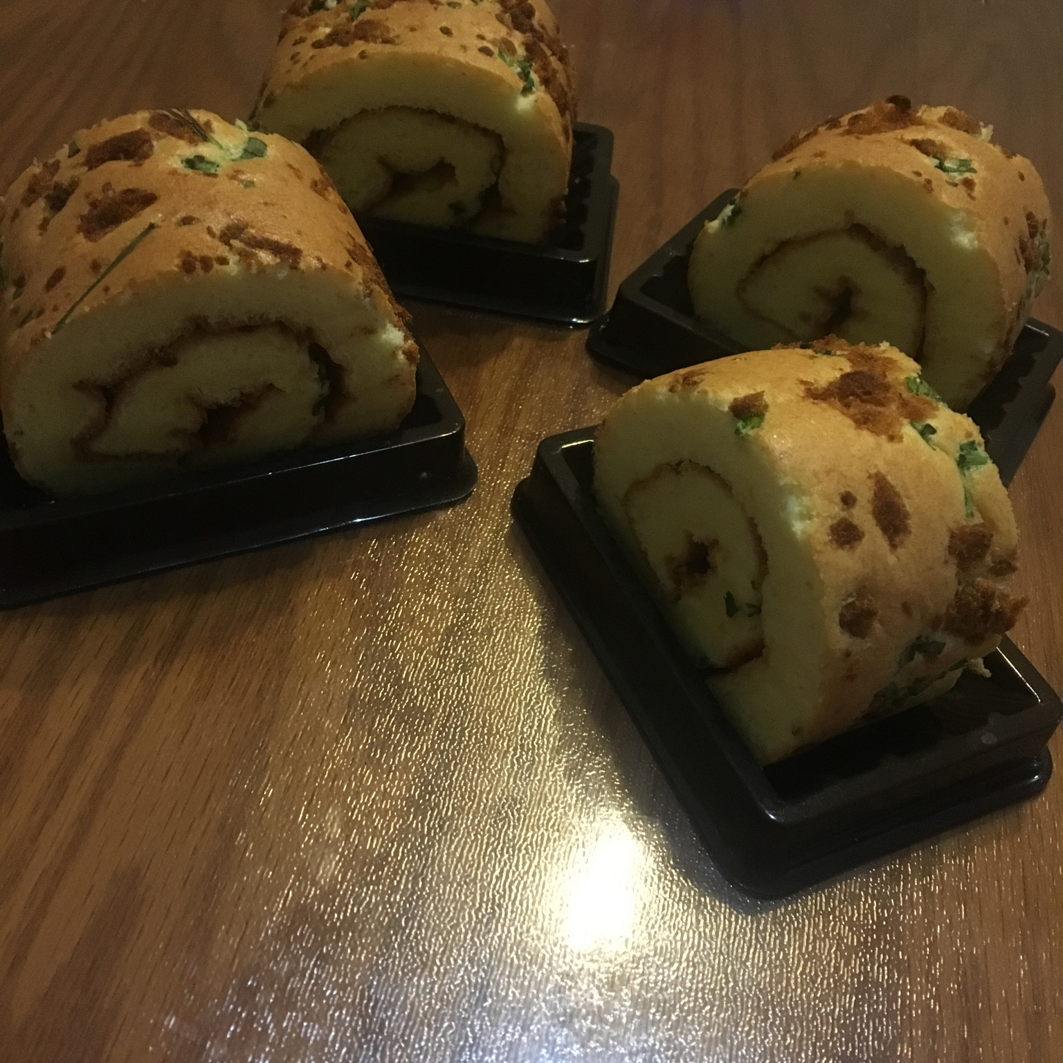 香葱肉松蛋糕卷