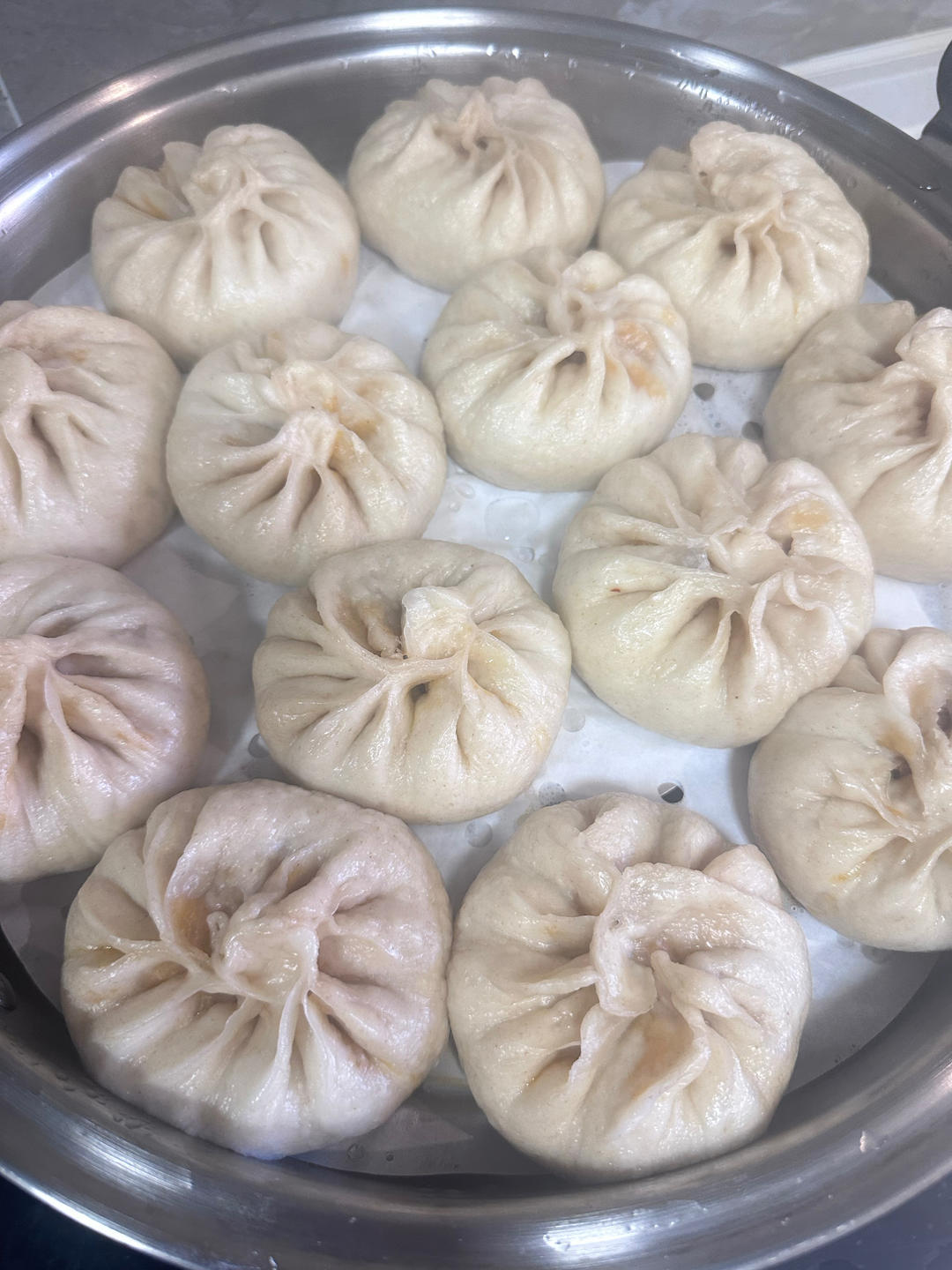 胡萝卜木耳香菇素馅包子