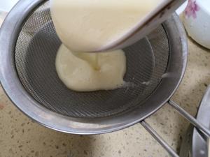 滑溜溜的牛奶炖蛋的做法 步骤6