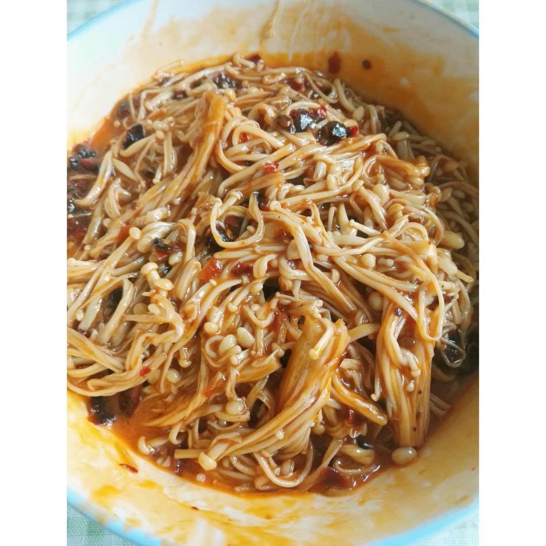 红油香辣金针菇（媲美金大洲哦！）