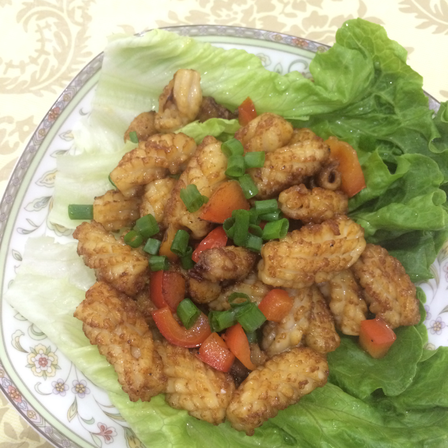 彩椒荷兰豆炒鲜尤鱼