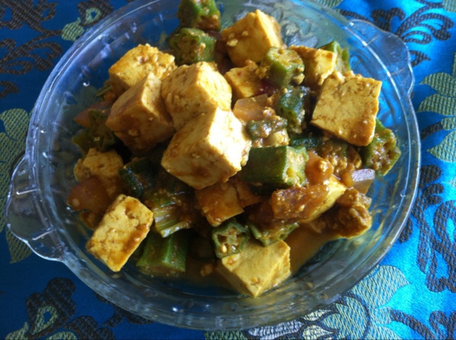秋葵咖喱豆腐