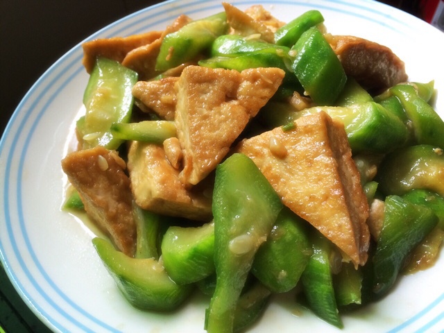 丝瓜烧豆腐