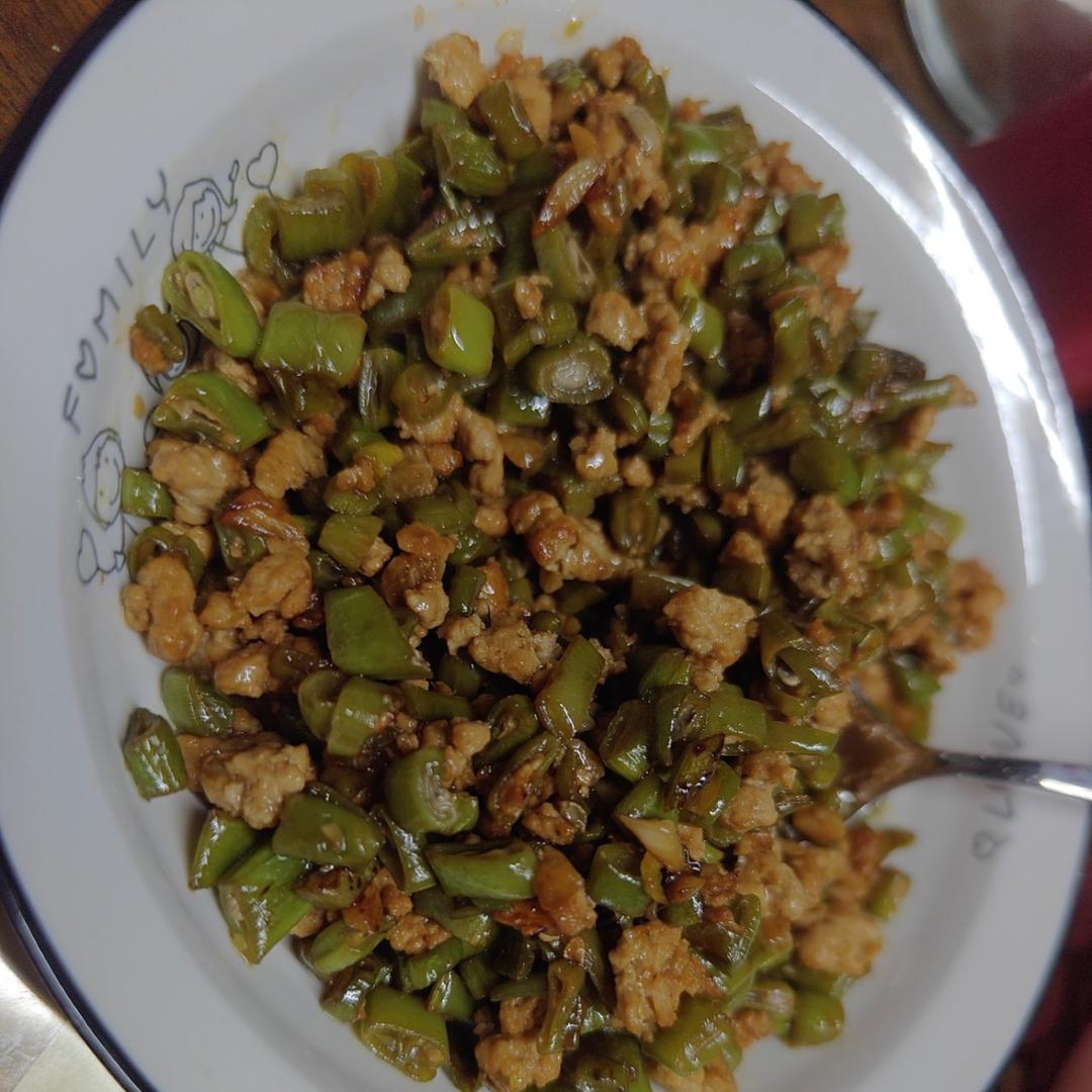 豆角炒肉沫