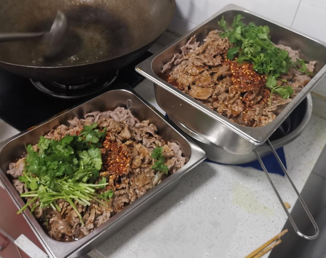 川香水煮牛肉的做法