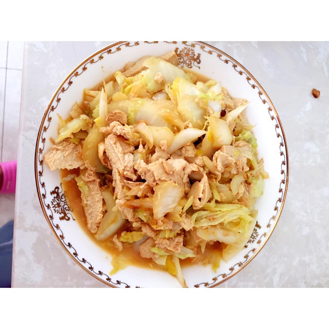 辣味白菜炖冻豆腐