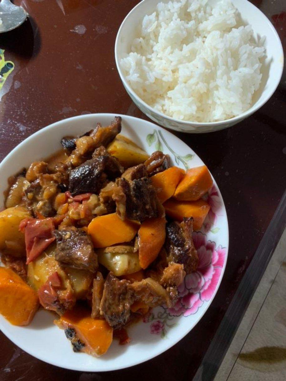 番茄土豆炖牛腩