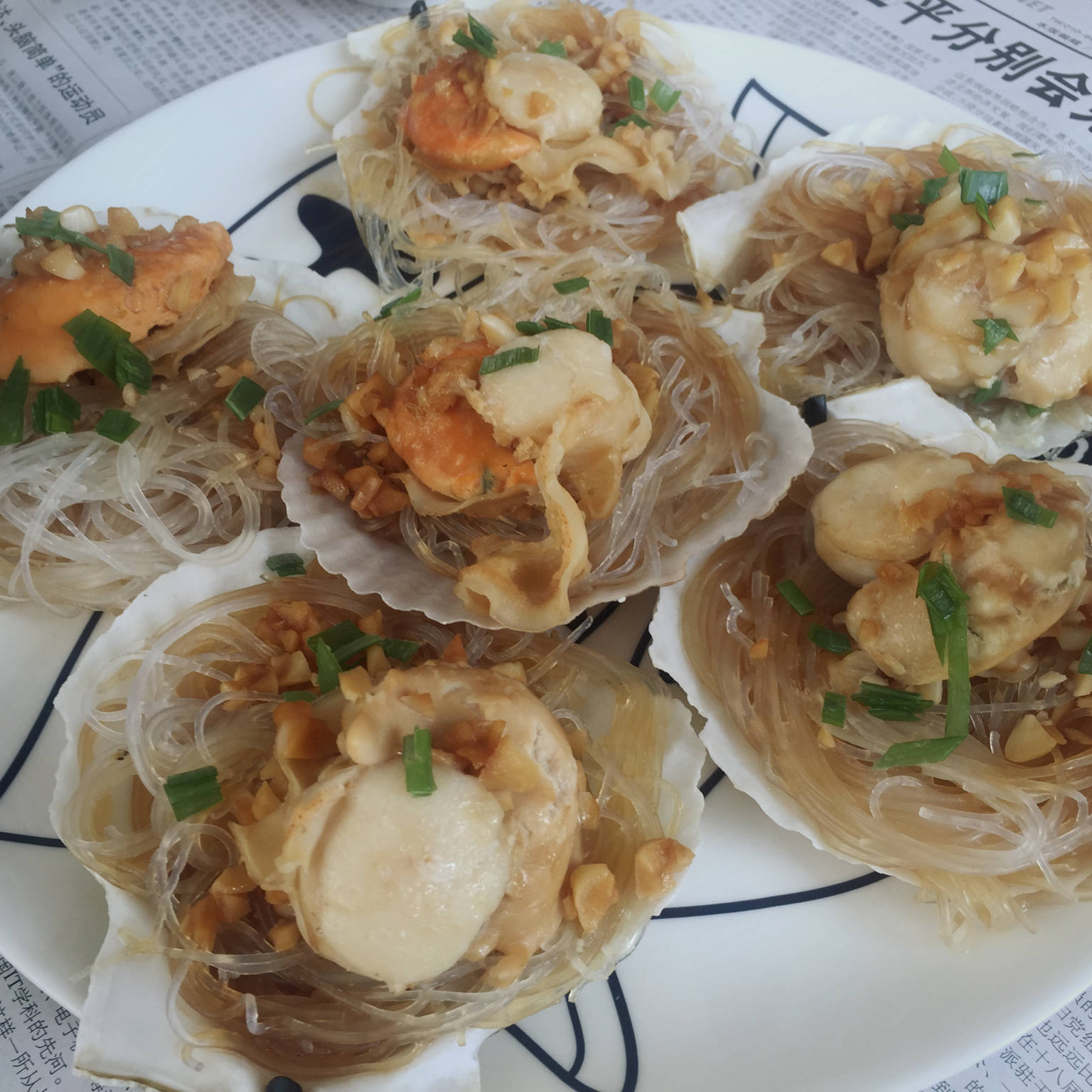蒜蓉粉丝蒸扇贝