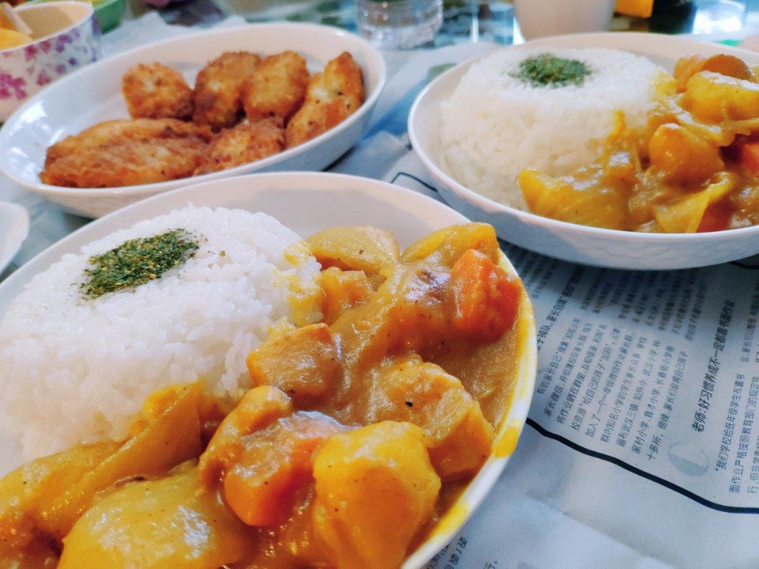 咖喱鸡肉饭