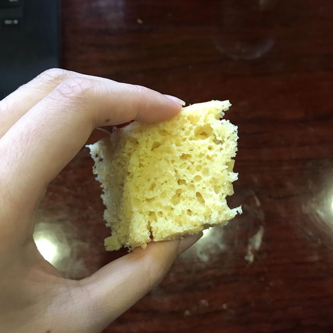 微波炉版健康马拉糕（不用泡打粉）