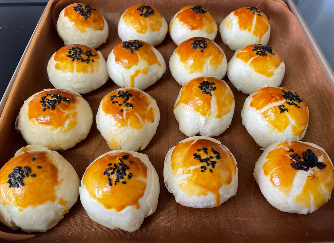 免揉免松弛超快手不破酥不混酥的蛋黄酥—新手一看包会