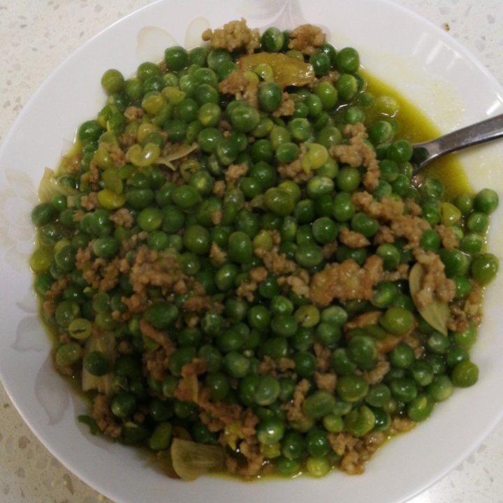 肉丁焖豌豆