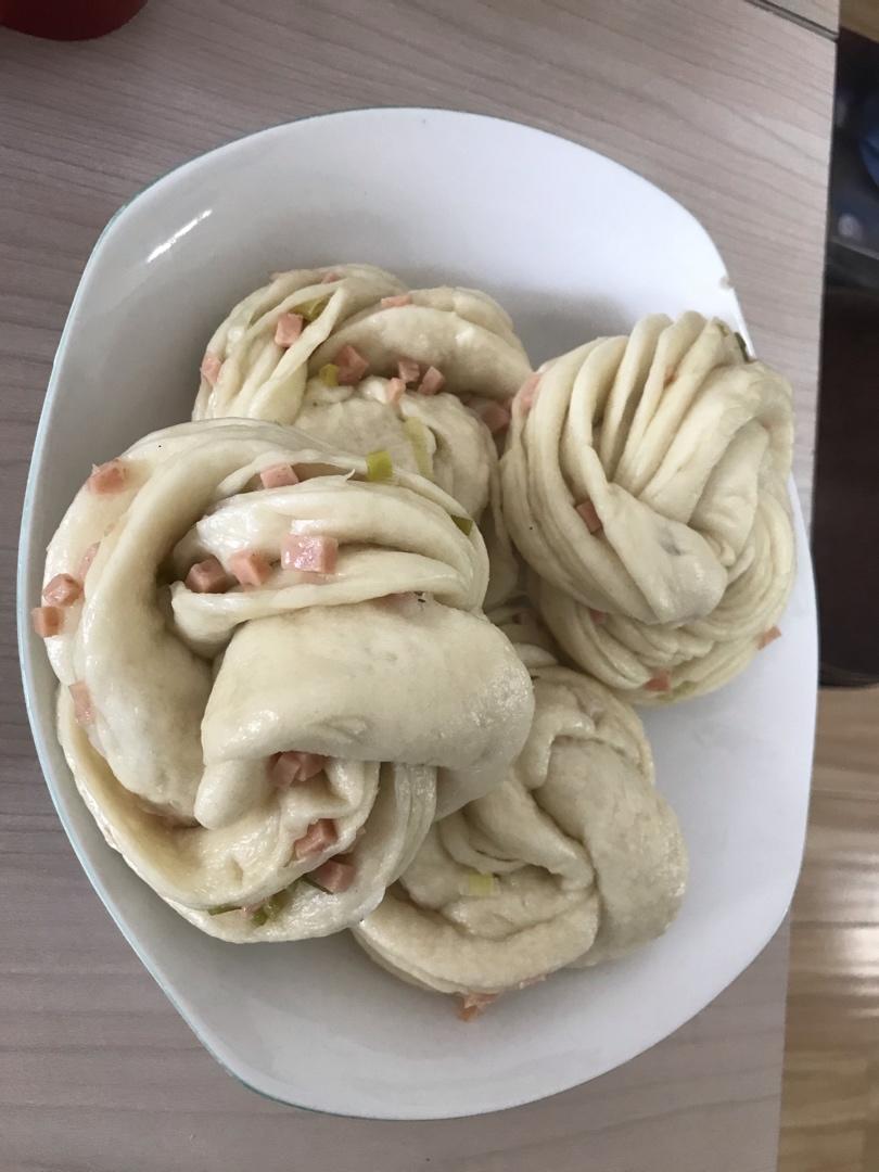 香葱火腿肠花卷  香咸松软