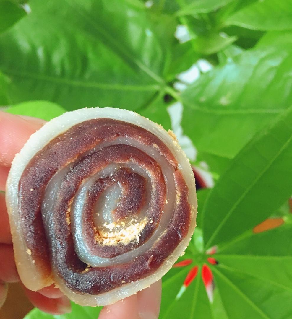 此配方做出的驴打滚无比软糯，放一天还是软的