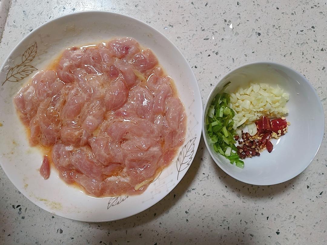 零基础炫技水煮肉片的做法 步骤1